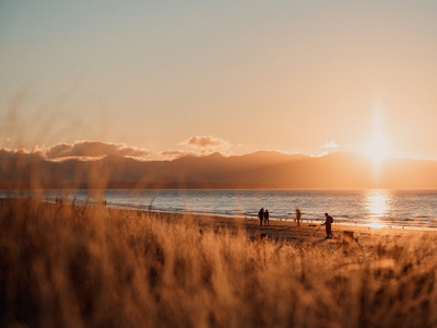 Camp next to Tahunanui Beach at Tahuna Beach Holiday Park Motel